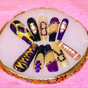 Baltimore Ravens inspired press on nails